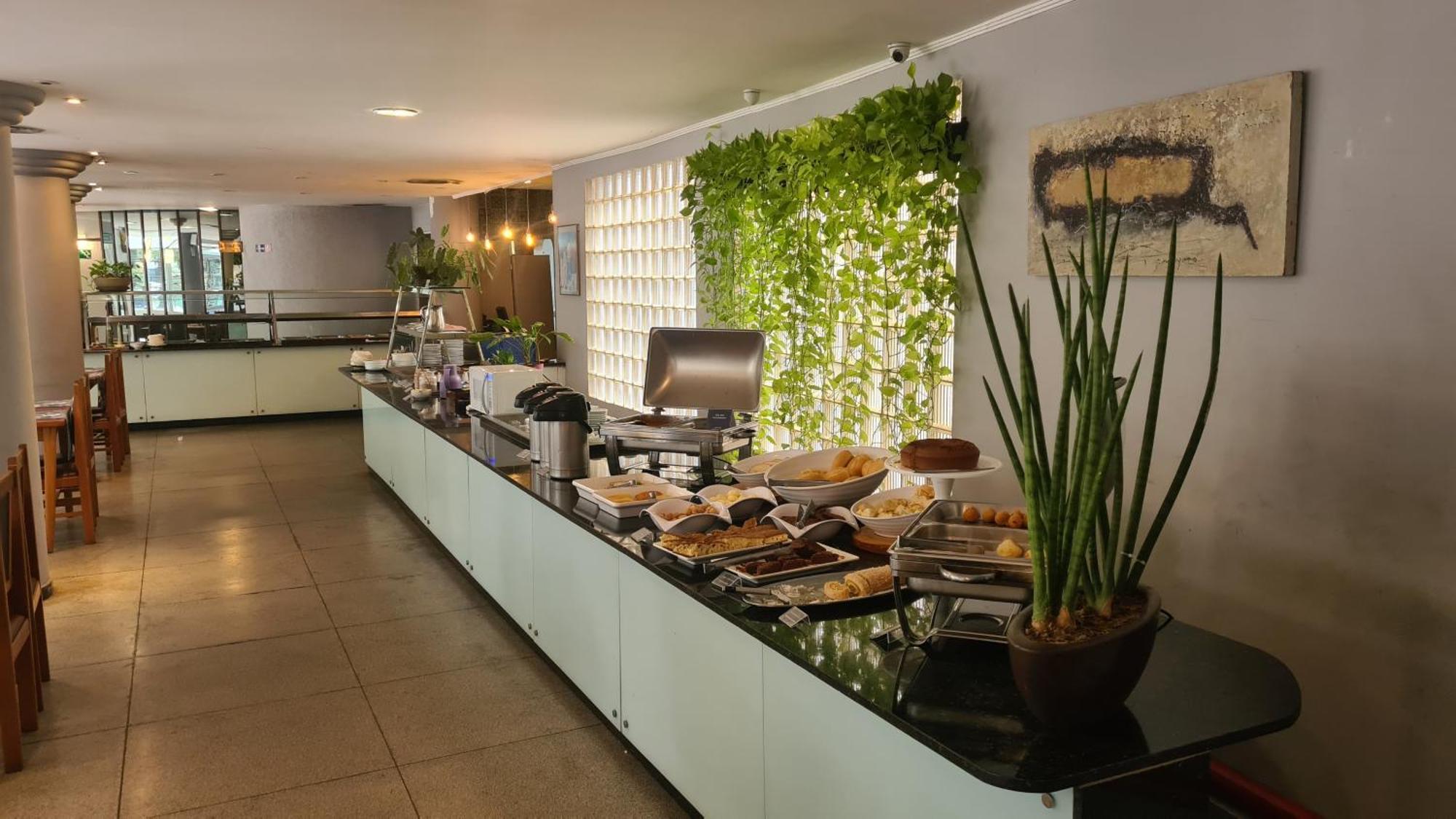 Realminas Hotel E Restaurante Говернадор Валадарес Екстериор снимка