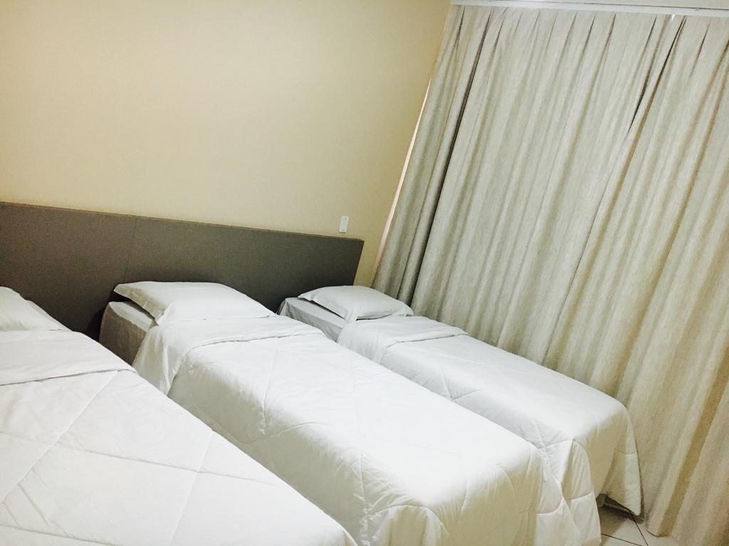 Realminas Hotel E Restaurante Говернадор Валадарес Екстериор снимка
